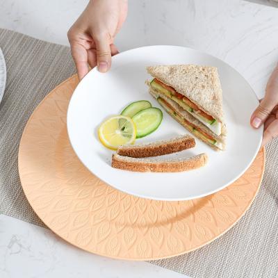 China Multi Style Factory Sustainable Wholesale Round Place Mat Plastic Reusable Multicolor Table Mat for sale