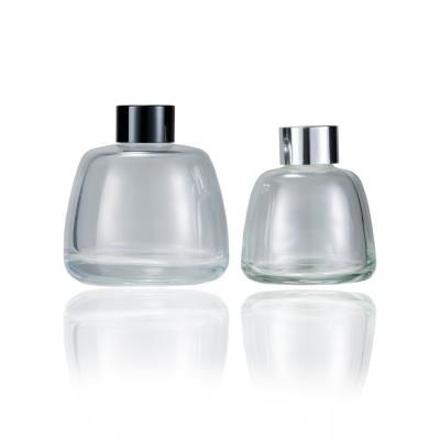 China New Design Eco-friendly Recyclable 100ml 200ml Clear Round Perfume Aromatherapy Bottles Scent Reed Diffuser Glass Bottle for sale