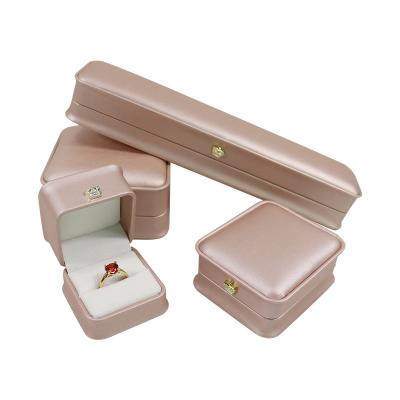 China Recycled Materials Spot Round Corner PU Ring Box Custom Jewellerybox Wholesale for sale