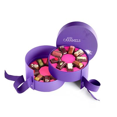 China Recycled Materials Paper Strawberry Heart Shaped Sweets Candy Boxes For Chocolate Packaging for sale