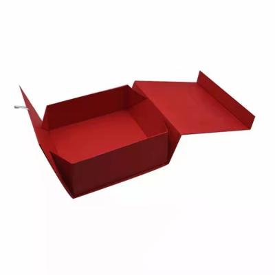 China Custom Creative Magnetic Creative Folding Commercial Stain Apparel Packaging Recyclable As Gift Hand Flip Box for sale