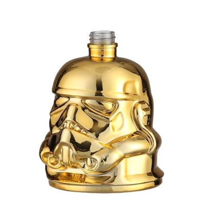 Cina Creative Golden Skull Vodka Shot Whiskey Decanter Bottiglia di vetro con tappo a vite 200ml in vendita