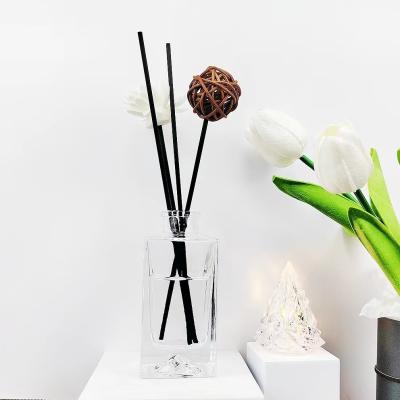 China Ronde glazen aromatherapie riet diffuser flessen parfum rechthoekig glazen fles met doppen Te koop