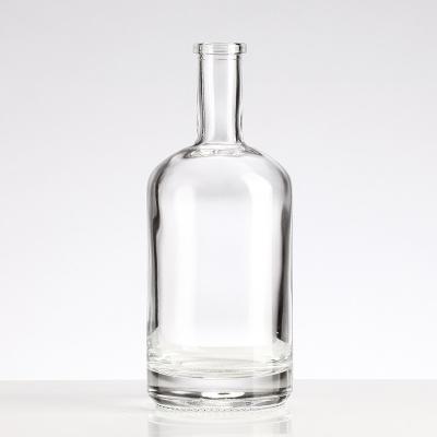 China 750 ml klare Glas-Zylinder-Wodka-Weinflasche mit Kork von der chinesischen Flasche zu verkaufen