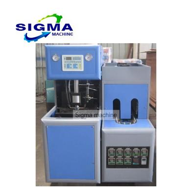 China Semi-automatic Bottle Blow Molding Machine Plastic Make Machine For 2000ml for sale