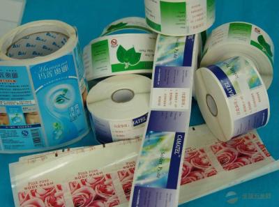 中国 OEM Printing Factory Custom Printing Paper Card Roll Sticker Mass Production Label CMYK Colors Printed 販売のため