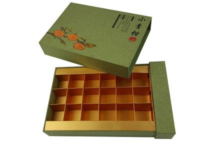 中国 Jinghui Brand OEM Factory Drawer Shape Cardboard Paper Material Green Color Packing Box for Cake Chocolate 販売のため