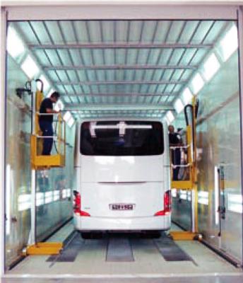 China Customized Bus Spray Booth with Powerful Fan Front Doors With Glass for sale