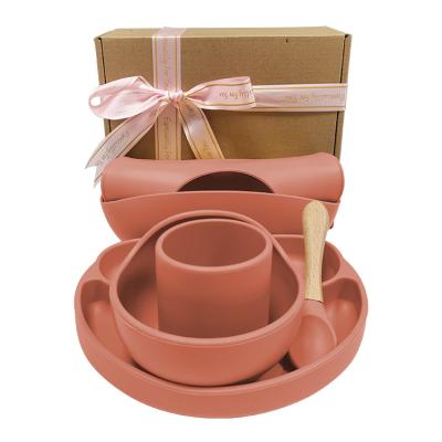 China BPA Free Customized Printed 5 Pcs Wholesale Food Grade 2021 Certified Silicone Top Baby Feeding Gift Box Set for sale