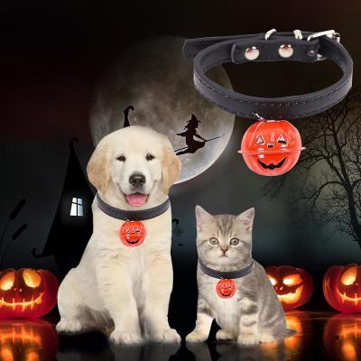 China Custom Small Medium Cat Collar Adjustable Pumpkin Bell Halloween Decor Pet Colloar Pet Accessories Dog Pet Collars. for sale