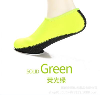 China 2021 Waterproof Neoprene Anti Bacterial Beach Sand Anti Slip Surfing Diving Swimming Socks for sale