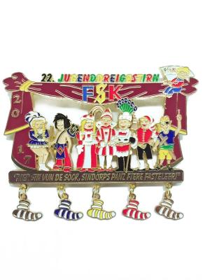 China germany popular orden supplier  , Fakers  pin badges ,Soft enamel badges  makers  kerppen carnival medal badges for sale