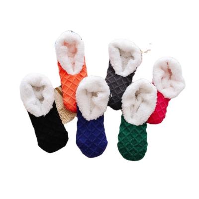 China Wholesale QUICK DRY Custom Design Solid Color Lambswool Fluffy Warm Thick Comfortable Women Floor Socks Home Shoes for sale