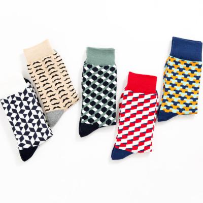 China Good Quality QUICK DRY Wholesale Customized Patterns Geometric Beard Socks For Man Cute Cartoon Colorful Happy Socks For Men for sale