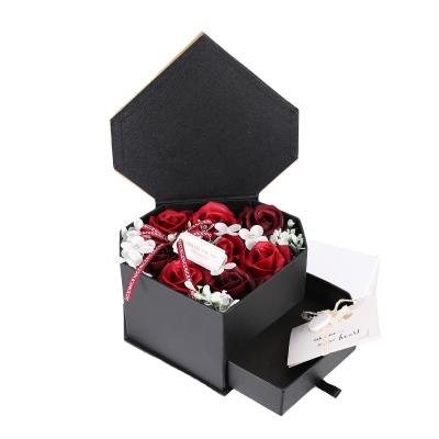 China Soap flowers 2022 new Valentine double drawer soap flower heart-shaped gift box for girlfriend's birthday artificial flowers for sale