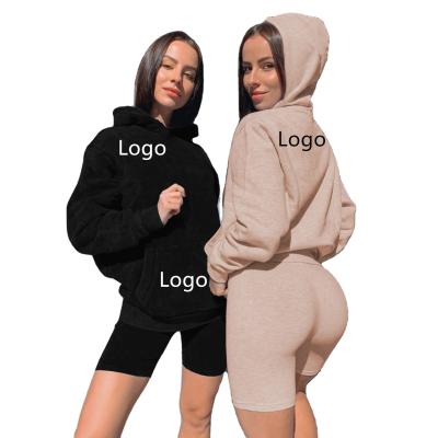 China Custom Women Anti-Wrinkle Sport Oversized Lightweight Long Hoodie And Active Wear Biker Shorts Set for sale