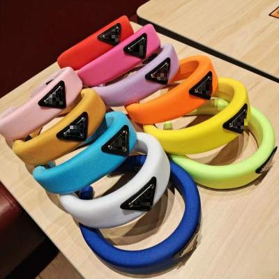 China Solid Color Hip Hop Designer Luxury Sponge Thick Hair Band Women's Hair Band Letter P House Logo Headband for sale