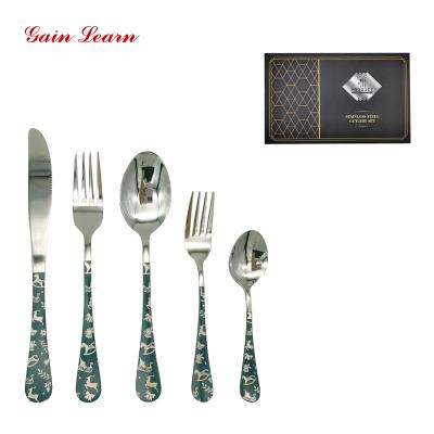 China Winning Viable Learn Reusable Custom Logo 30 Pcs Multi Color Handle Cutlery Christmas Spoon Fork Green Gold Flatware Sets for sale