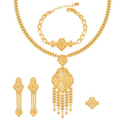 China FASHIONABLE Gold Plated Copper Jewelry Set for sale