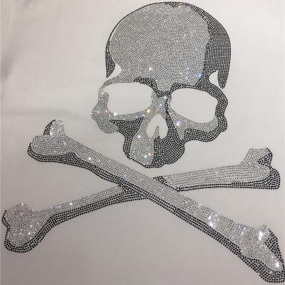 China Flatback Wholesale Bling Skull Transfers Appliques Crystal Rhinestone Patterns for sale