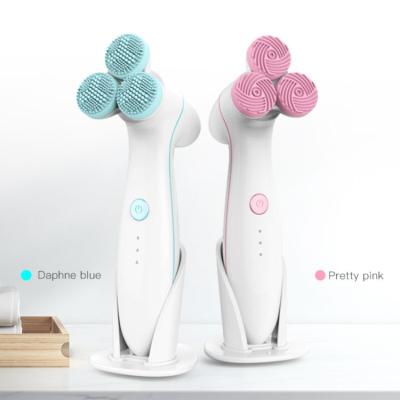 China Portable Acne Treatment Large Capacity 2000mah Beauty Sonic Cleansing Brush With Long Standby Time for sale