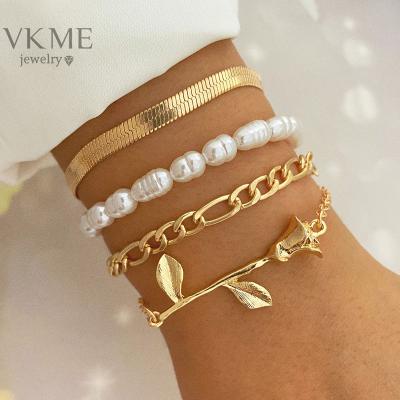 China High Quality Fashion Gold Flower Luxury Bead Cuban Chain Bracelet For Women Jewelry for sale