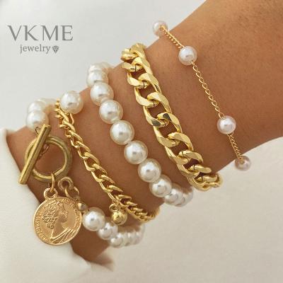 China 2022 High Quality Fashion Women Jewelry Gold Plated Cuban Link Pearl Bracelet Chain Bracelet Set for sale