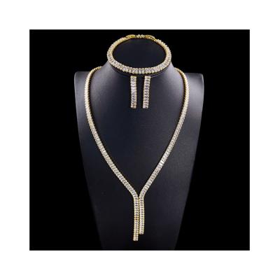 China Fashion Personalized Bridal Three Piece Jewelry Set Banquet Necklaces Earrings and Bracelets Jewelry Set for sale