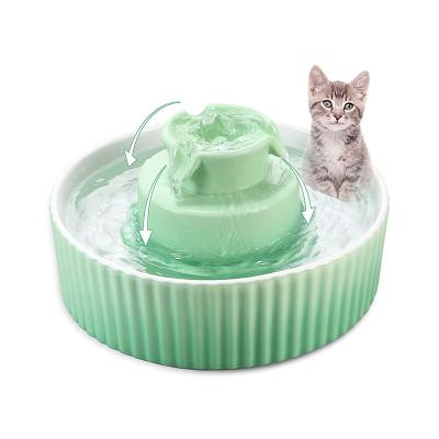 China Viable Ceramic Pet Water Fountain Pet Cupcake Porcelain Dog Cat Drinking Station for sale