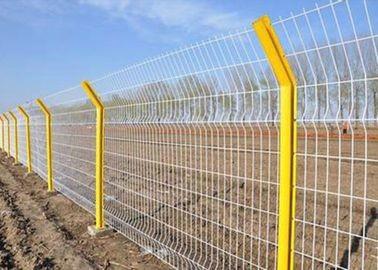 China wire mesh fence for sale