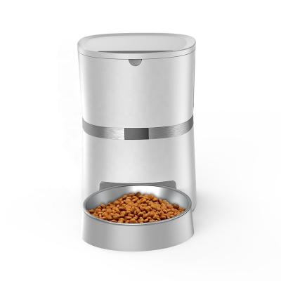 China Automatic Dry Pet Food Feeder with Food Enclosure Backup Battery and Slow Charge Operated Pet Feeder. for sale