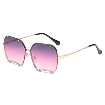 China CE 2021 cheap fashion eyewear wholesaler retro fashion sunglasses river glass shades metal square unisex classic oversized eyewear new for sale