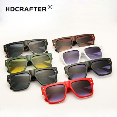 China Custom logo fashion sunglasses HDCRAFTER fashion stripe gradient sunglasses oversized outdoor casual sunglasses uv400m nail for sale