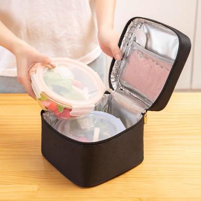 China Lightweight Classic Polyester Business Canister Heat Insulation Lunch Box Kids Cooler Packing Bag For Meat for sale