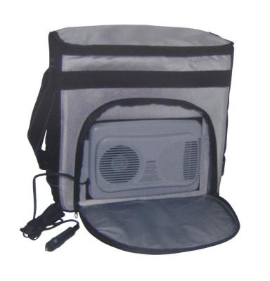 China Waterproof Electric Cooler Bag , Wine Insulated DC 12V Thermoelectric Car Cooling Cooler Bag for sale