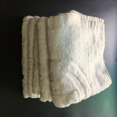 China Strong Absorbency Water Oil White Hotel Rejected Shop Oil Painting Towel Good Quality Rags Ship To Australia for sale