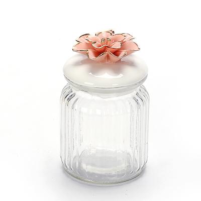 China Preferential Wholesale Ceramic Glass Round Transparent Packaging Display Jewelry Box for sale