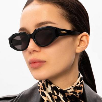 China 20212new Sports Sunglasses Frame Cat Eye Sunglasses Women Small Shape Beach Outdoor Glasses for sale