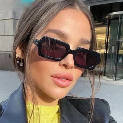 China Fashion Sunglasses Hot Selling Prescription Glasses Retro Shape Glasses Shading Street Glasses for sale