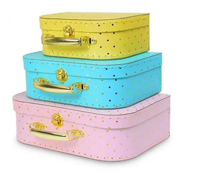 China Recycled Materials Wedding Favor Paper Suitcase Baby Gift Packaging Box Decorative Suitcase Shaped Cardboard Gift Boxes With Handle for sale