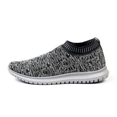 China Fashion Trend Light Wight Men Sports Comfortable Flat Sole Breathable Mesh Running Shoes for sale