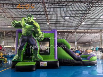 China El castillo inflable de Hulk con tobogán salpicador comercial salto inflable en venta