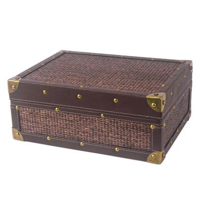 China Travel Individual rattan design top wooden cigar box humidor storage cigars divided with wood tray and hygrometer travel case for sale