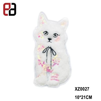 China 3D Cute White Cat Patch With Sequin Decoration Fashion Applique Pattern Badge Patch for sale