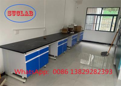 中国 Multiple Cabinets Safety Lab Work Benches with Shelf With DTC105 DEG Hinges And Epoxy Resin Or Phenolic Resin Worktop 販売のため