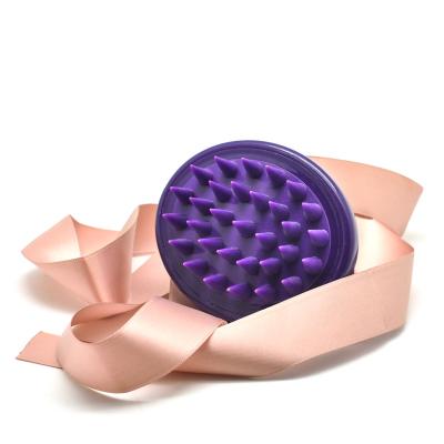 China Baoli OEM Cepillo Cepillo Para Pelos De Perro 75x90MM Wet & Dry Cat Slicker Silicone Pet Brush Wet & Dry Hair Grooming Equipment for sale