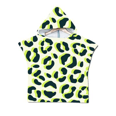 China Hot Selling Compressed Print Leopard Microfiber Kids Hooded Poncho Beach Towel for sale