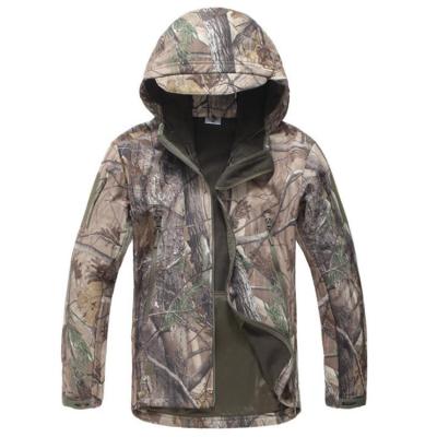 China New Polyester Waterproof Winter Camouflage Clothing Camping Jackets Waterproof Hunting Clothing For Men for sale