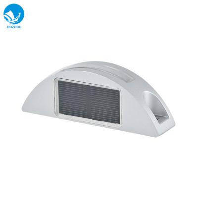 China Cast-Aluminum and PC Moon Shape Solar Cast Aluminum LED Road Stud Lights for sale