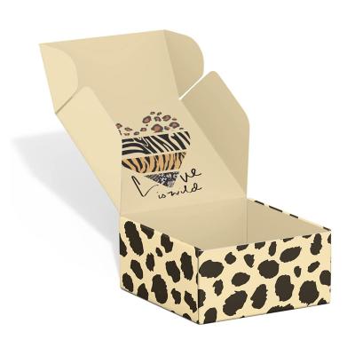 China Recycled Leopard Fashion Materials Custom Size Corrugated Transport Box for sale